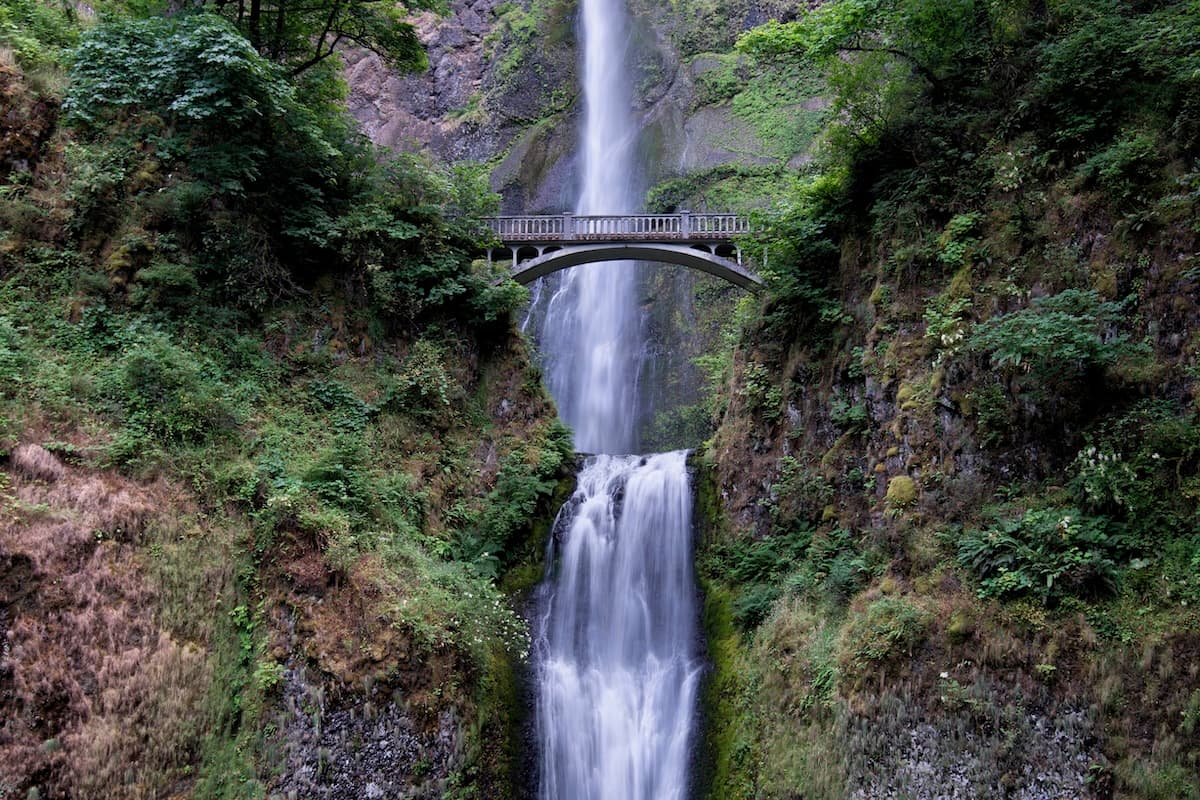Multnomah Falls and the Waterfall Loop